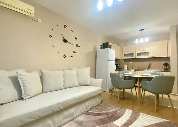 Bratanov Marvel 1 * Slantchev Briag