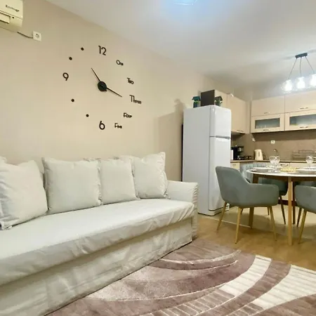 Bratanov Marvel 1 サニービーチ